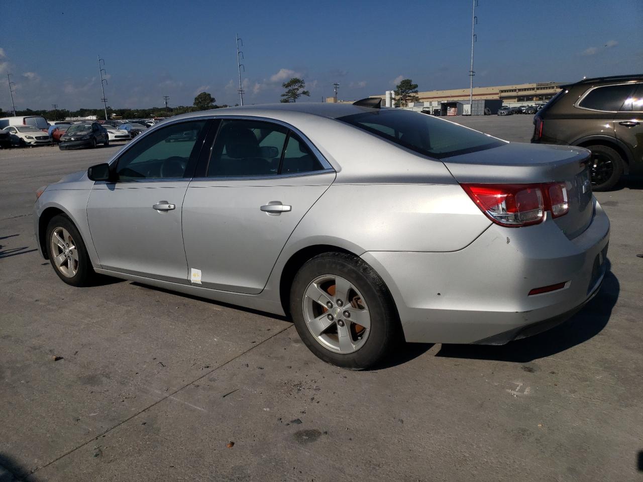 2016 Chevrolet Malibu - Image 2