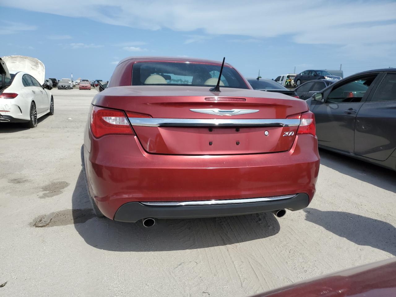 2013 Chrysler 200 Limited VIN: 1C3BCBFG4DN574601 Lot: 76455634