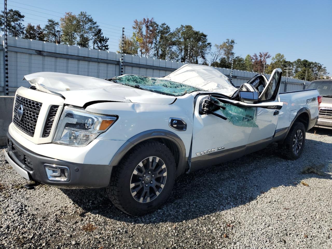 2016 Nissan Titan Xd Sl VIN: 1N6BA1F47GN505033 Lot: 75951044