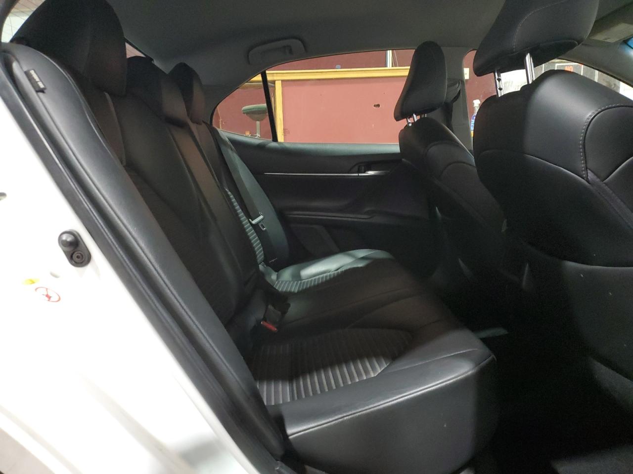 2018 Toyota Camry - Image 10
