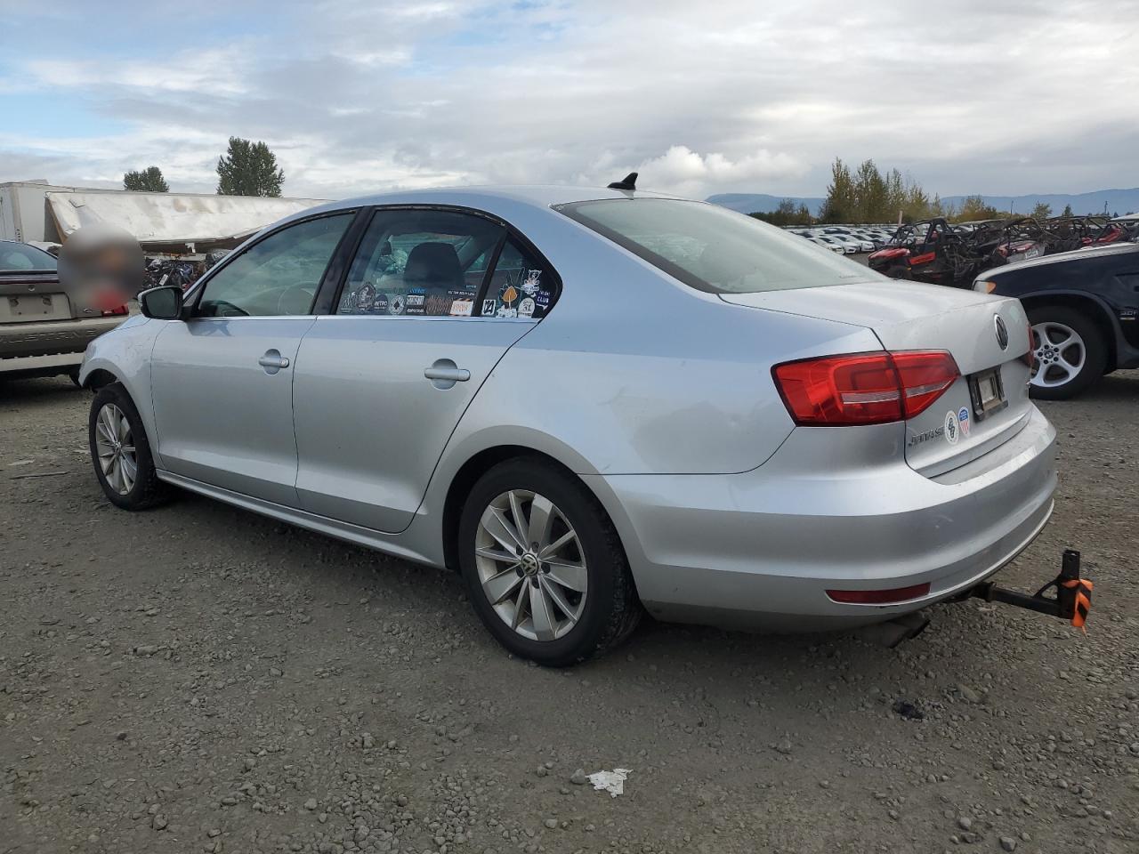 2015 Volkswagen Jetta - Image 2