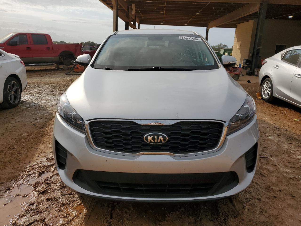 2019 Kia Sorento - Image 5