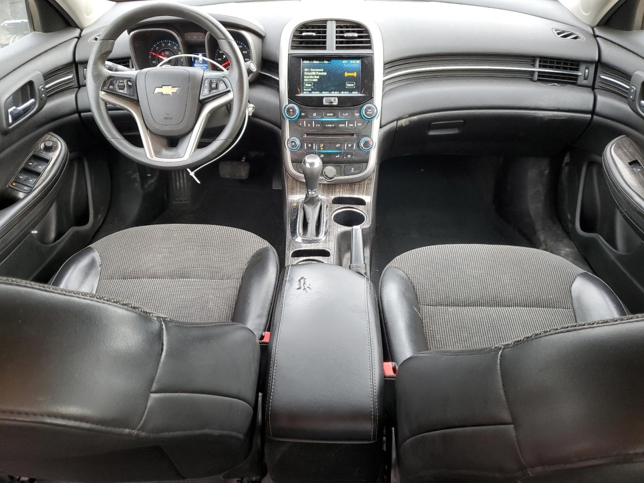2016 Chevrolet Malibu - Image 8