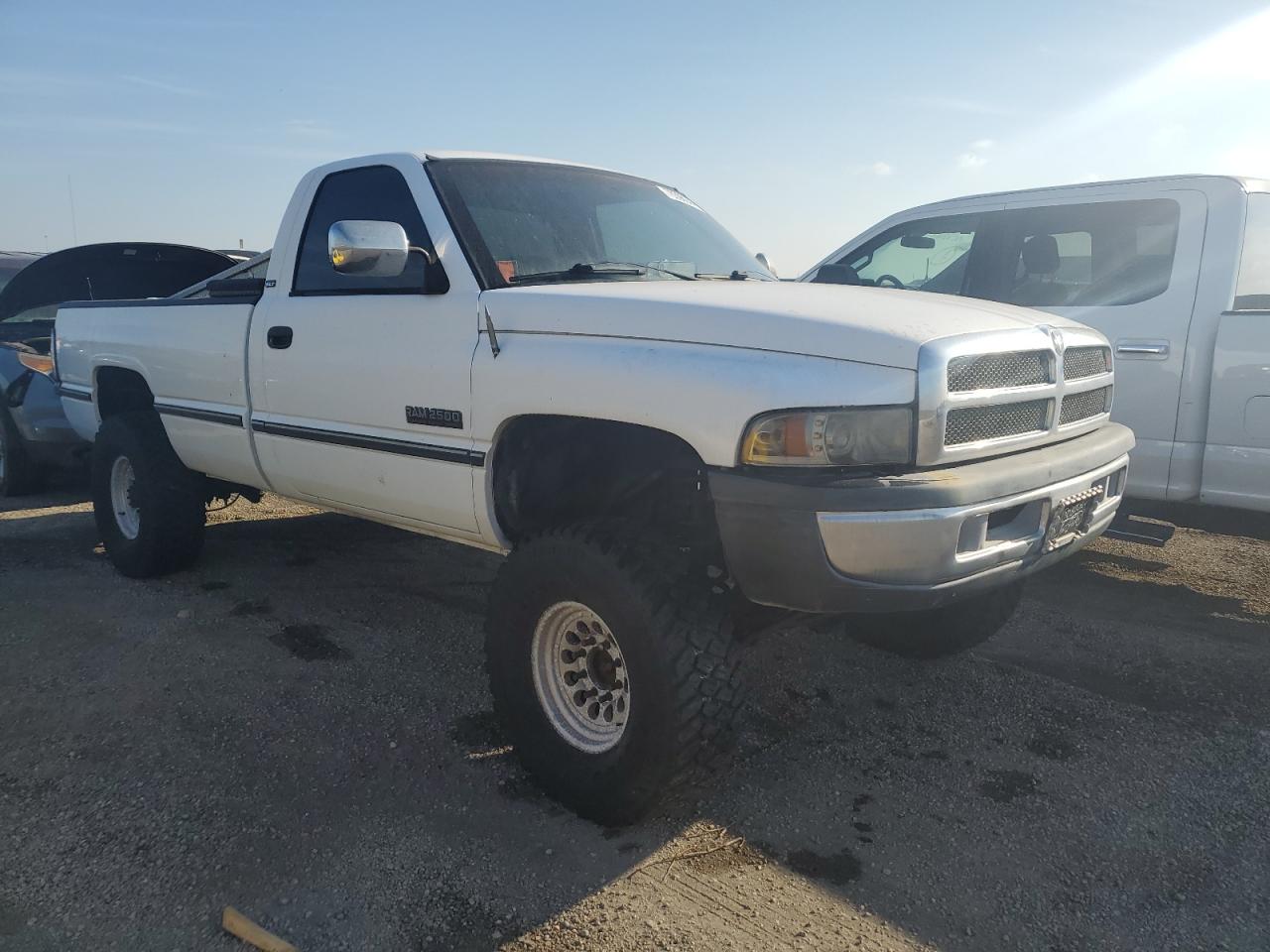 1995 Dodge Ram 2500 VIN: 1B7KF26C9SS304696 Lot: 76398944