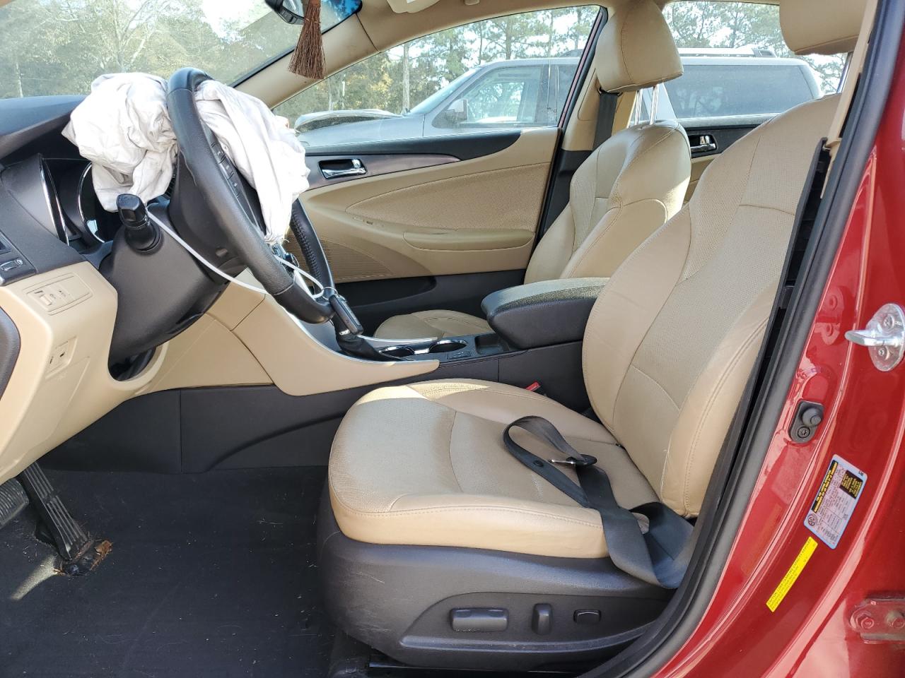 2012 Hyundai Sonata - Image 7