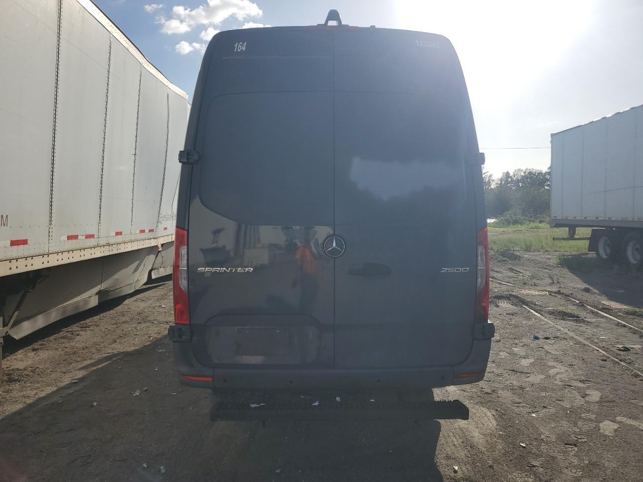 2019 Mercedes-Benz Sprinter 2500/3500 VIN: WD4PF1CD5KP138232 Lot: 74942084