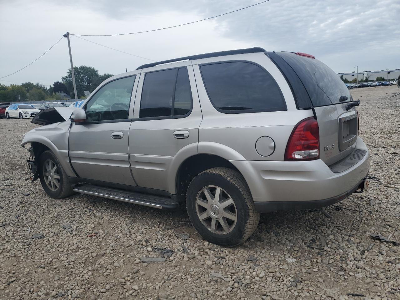2004 Buick Rainer - Image 2