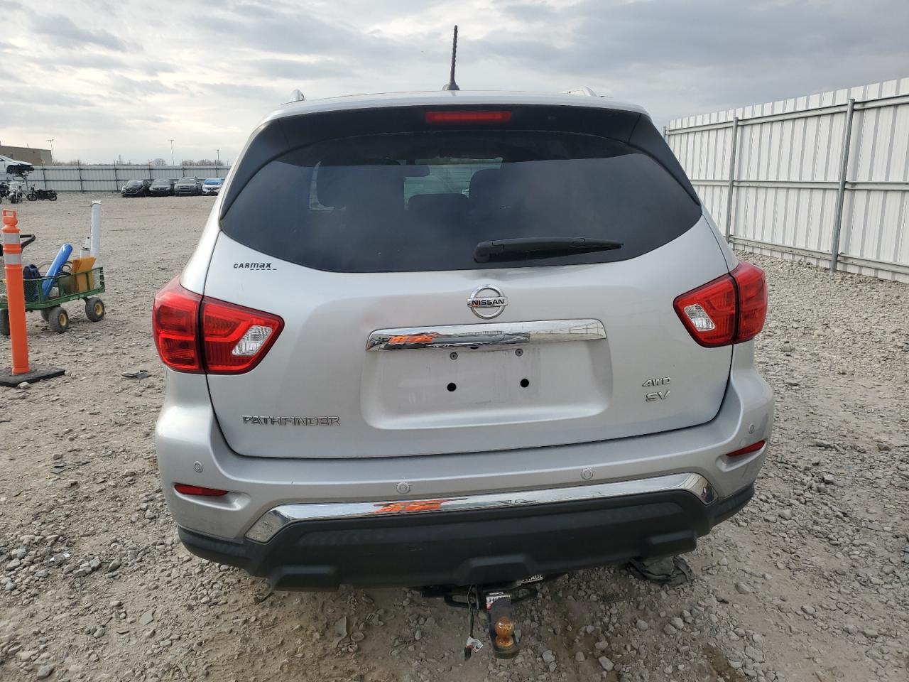 2018 Nissan Pathfinder - Image 6