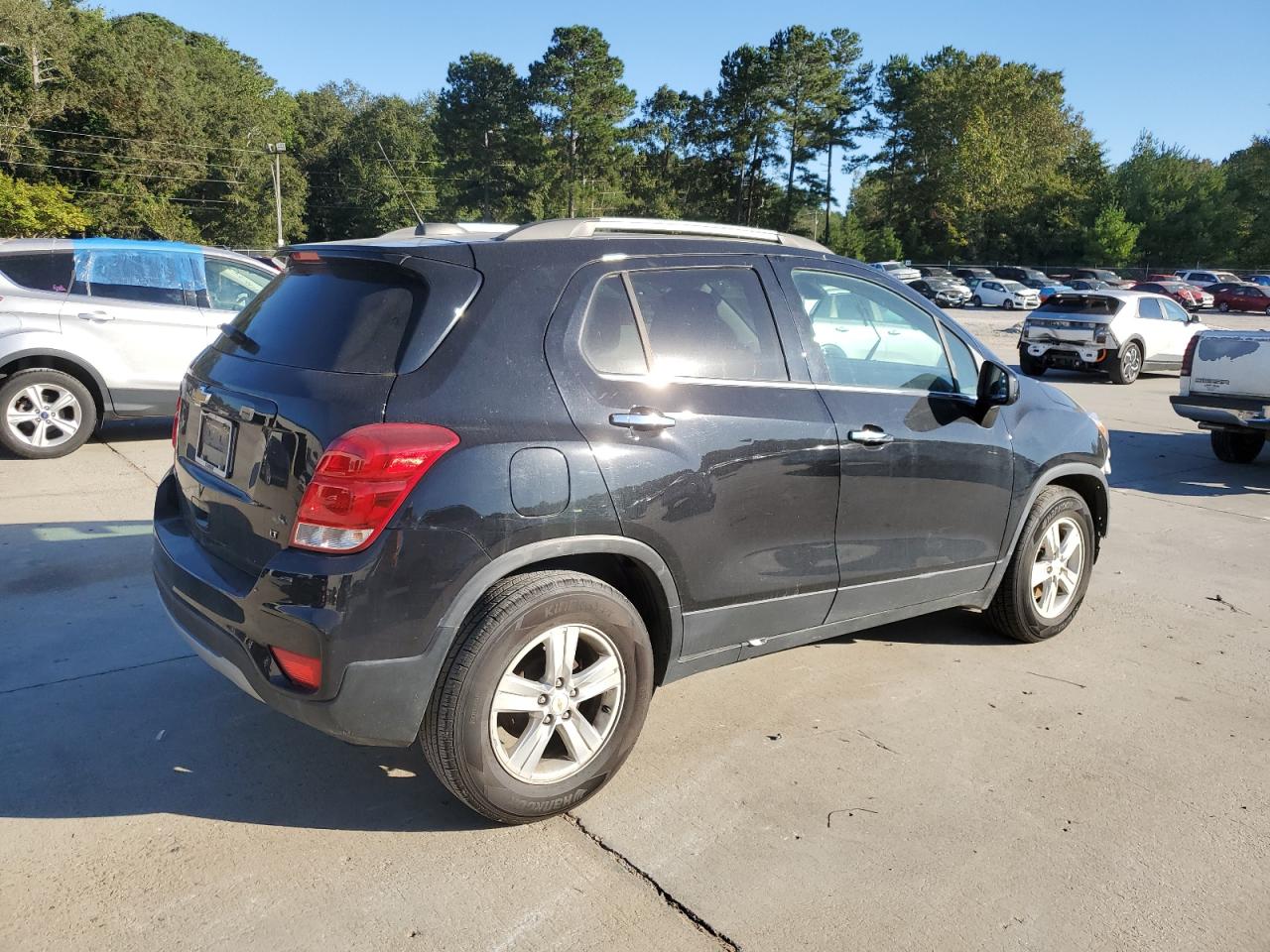 2020 Chevrolet Trax - Image 3