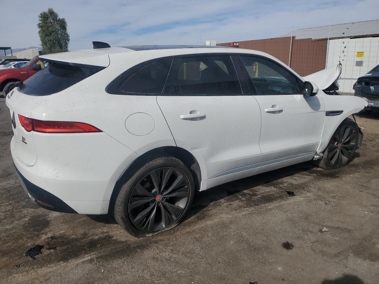 2020 Jaguar F-Pace - Image 3