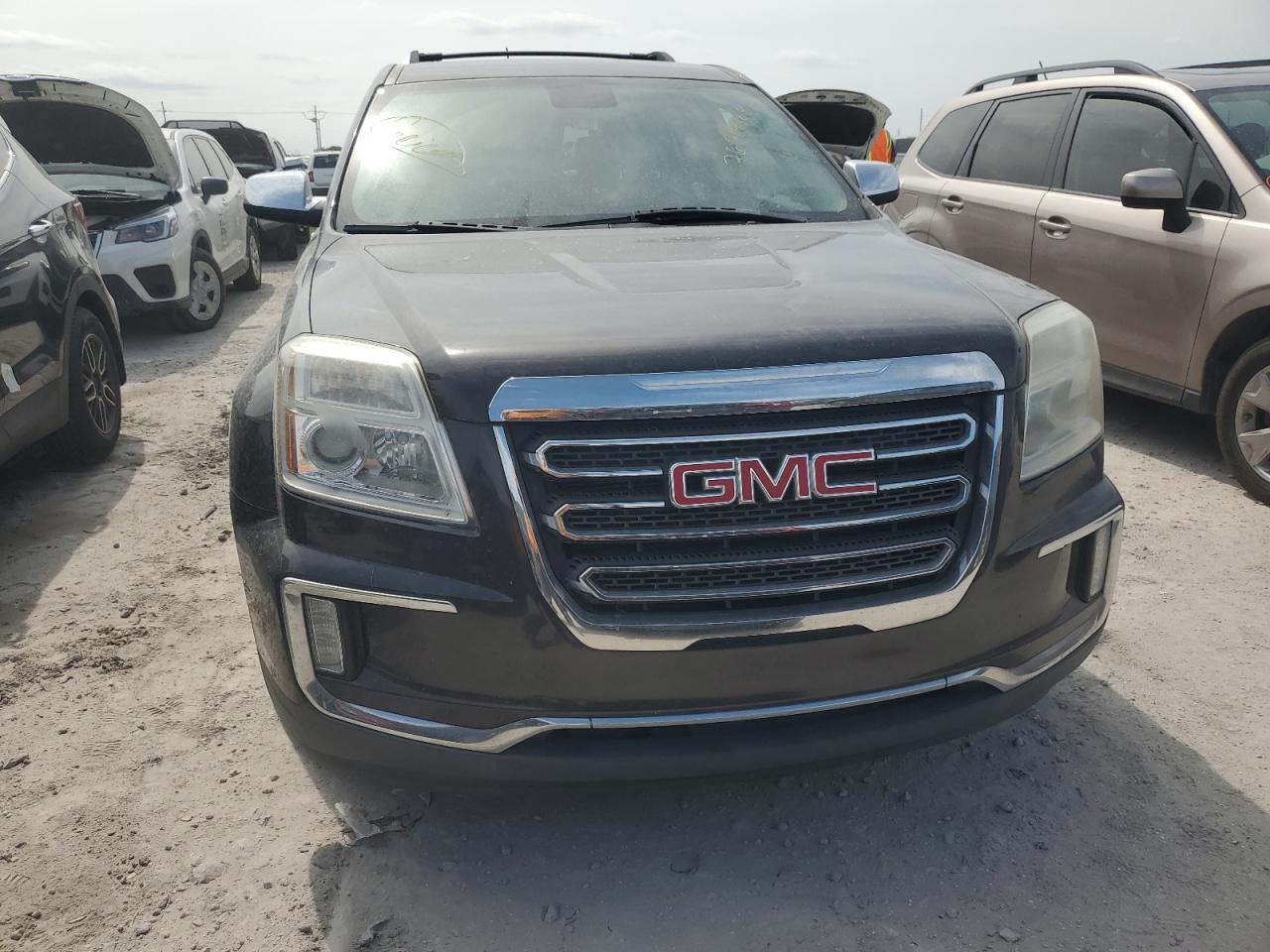2016 GMC Terrain - Image 5