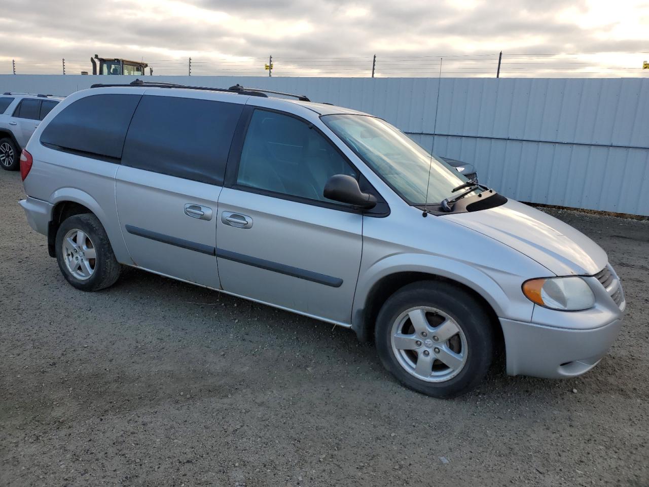 2005 Dodge Caravan - Image 4