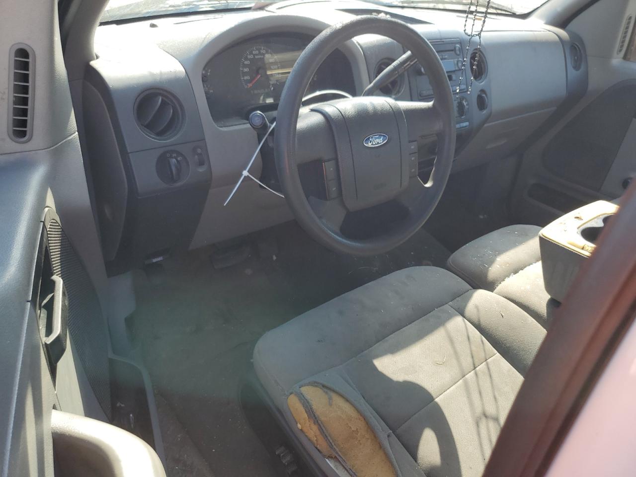 2004 Ford F-150 - Image 8