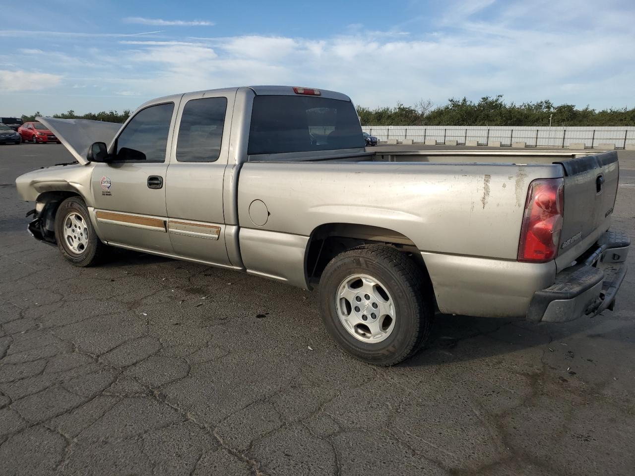 2003 Chevrolet Silverado - Image 2