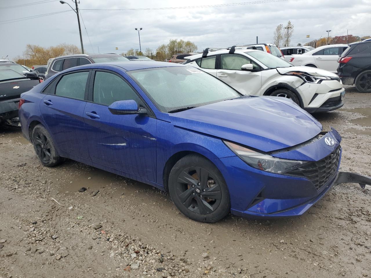 2022 Hyundai Elantra - Image 4