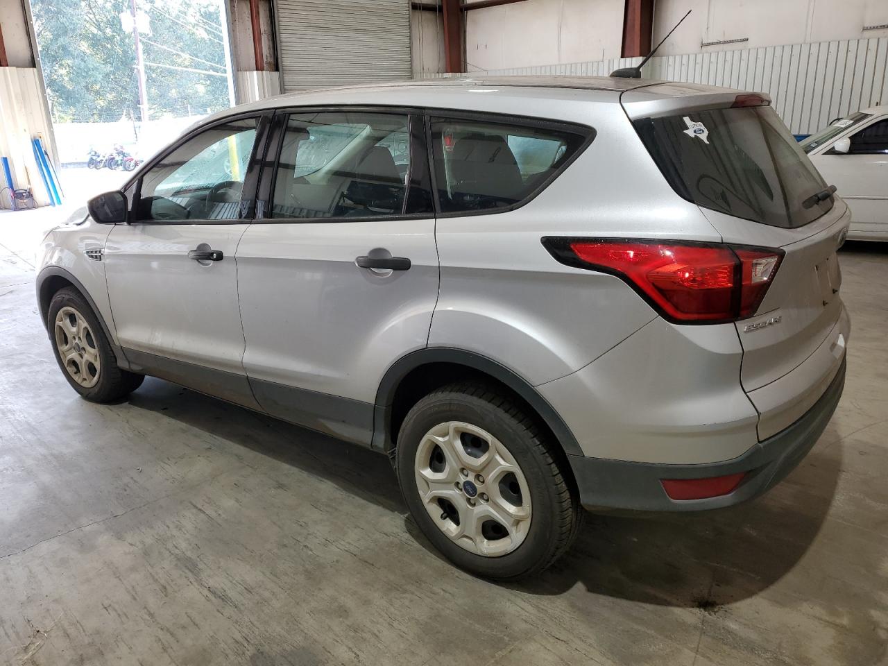2019 Ford Escape - Image 2