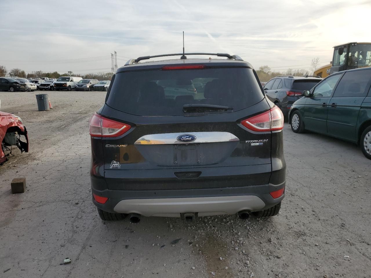 VIN 1FMCU9J91FUA38370 2015 FORD ESCAPE no.6