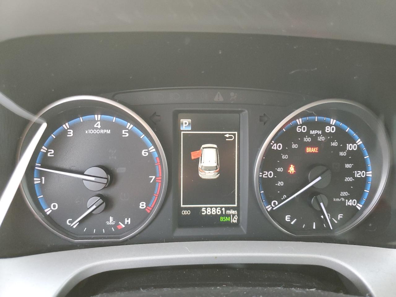 2T3RFREV1JW747120 2018 Toyota Rav4 Adventure