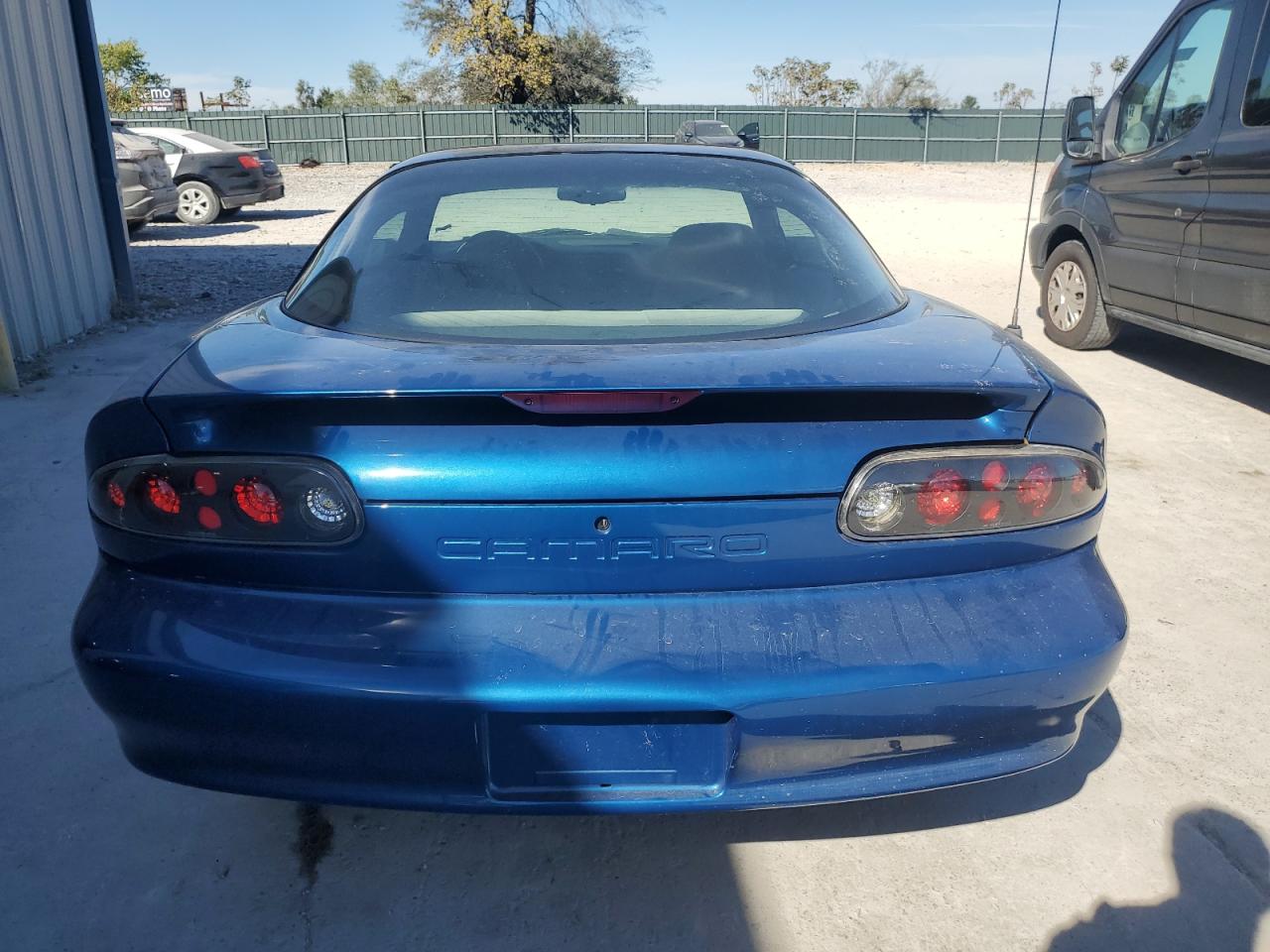 1997 Chevrolet Camaro Base VIN: 2G1FP22K3V2110152 Lot: 76193244