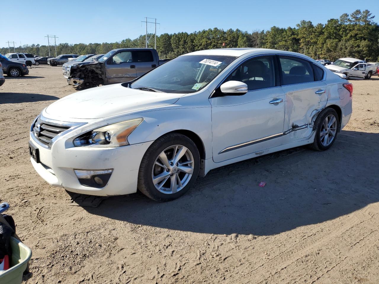 2015 Nissan Altima - Image 1
