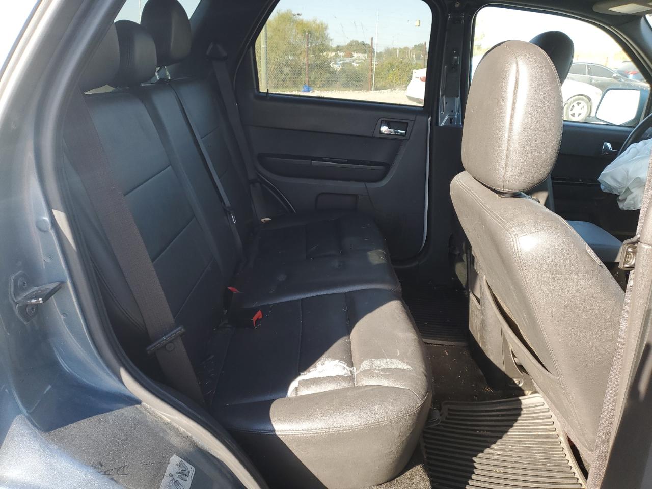 2011 Ford Escape - Image 12