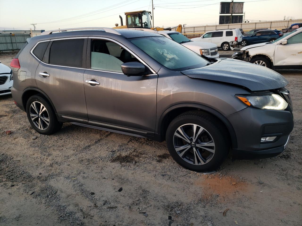 2018 Nissan Rogue - Image 4