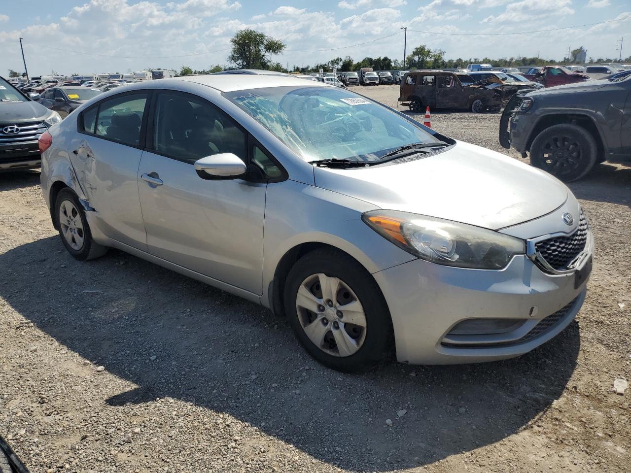 2015 Kia Forte - Image 4