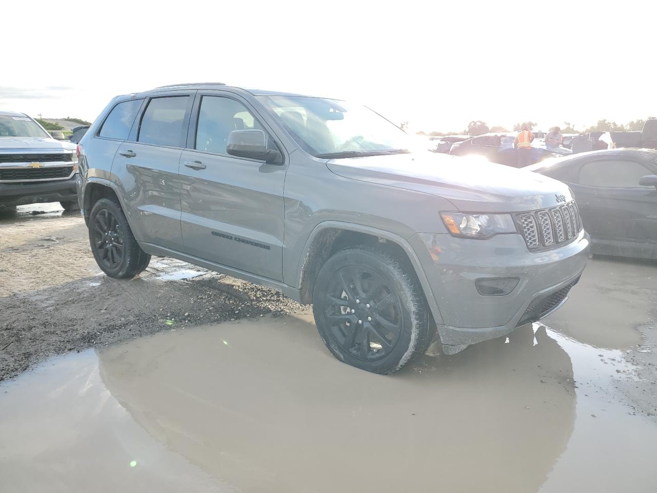 2021 Jeep Grand Cherokee - Image 4