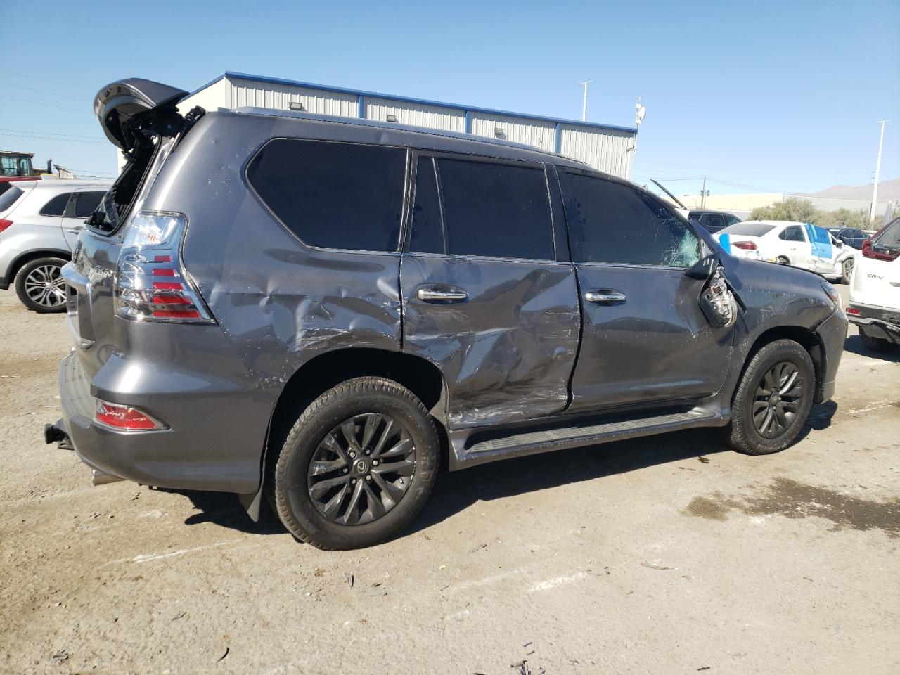 2023 Lexus GX - Image 3