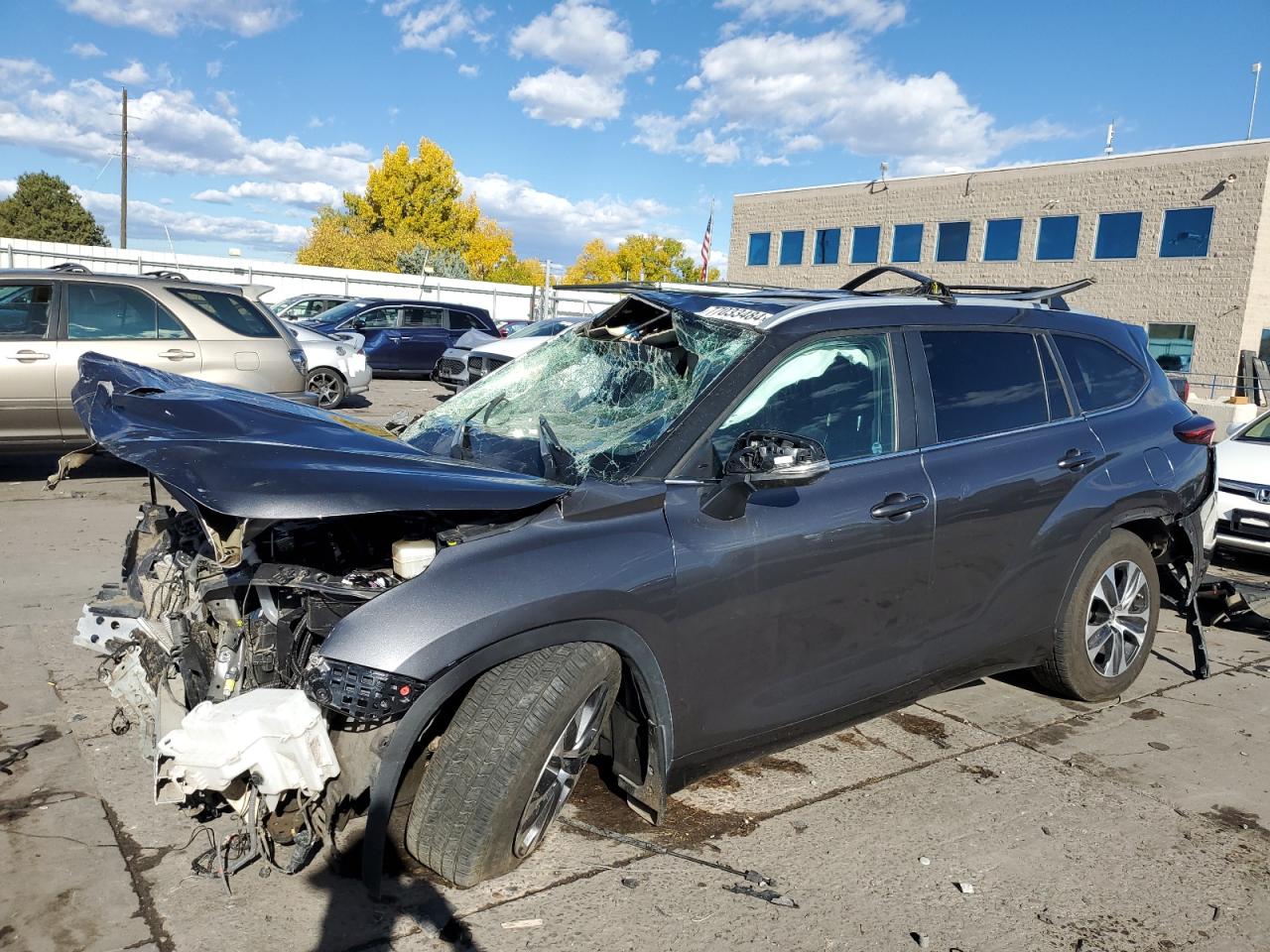 VIN 5TDKDRBH0RS528684 2024 TOYOTA HIGHLANDER no.1