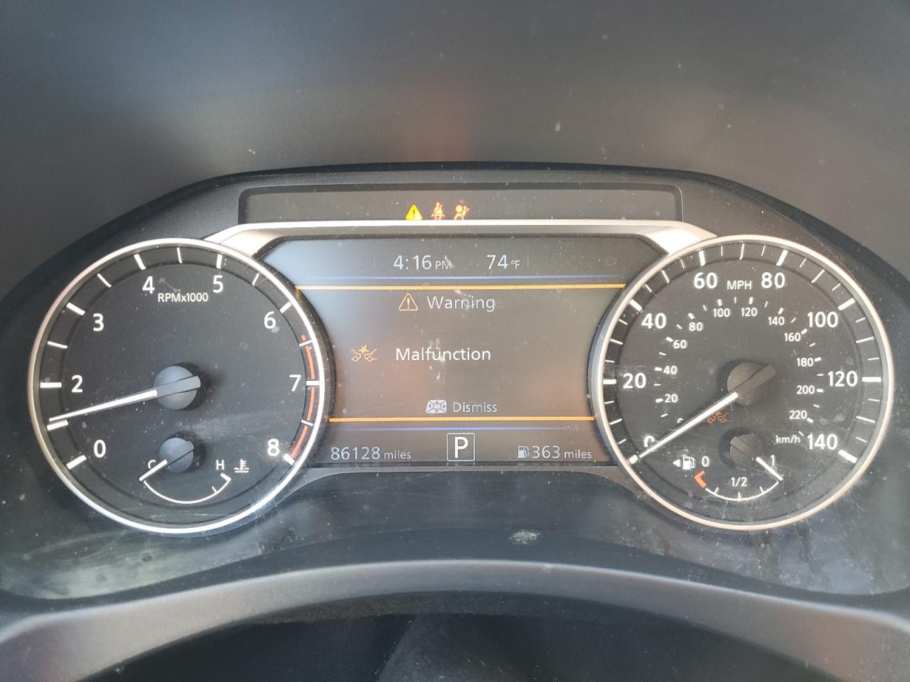 2020 Nissan Altima - Image 9