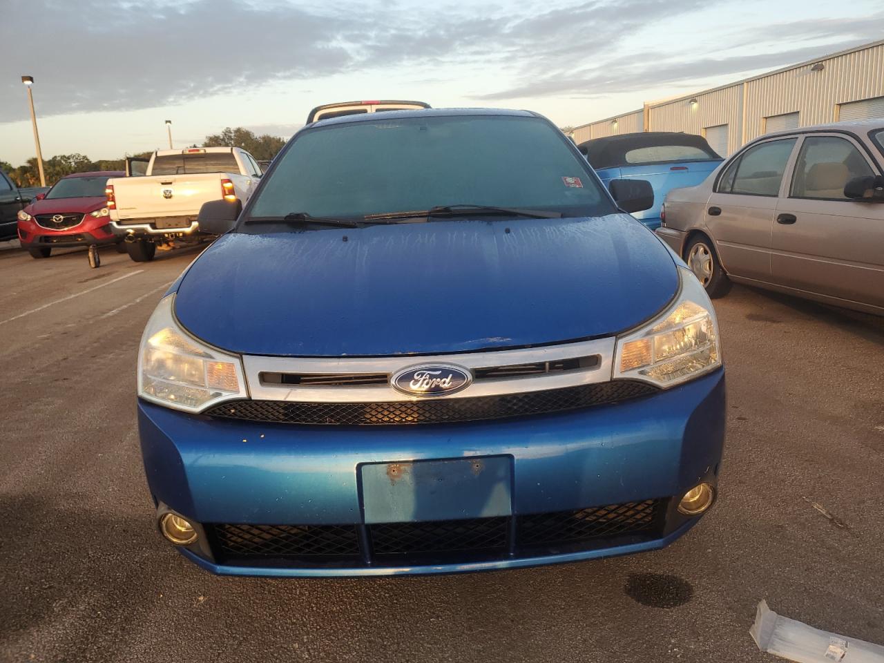 2010 Ford Focus - Image 5
