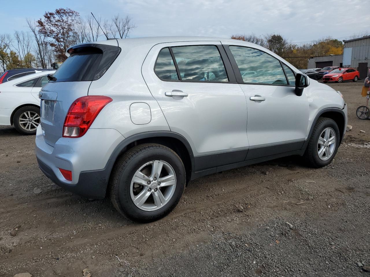 2019 Chevrolet Trax - Image 3