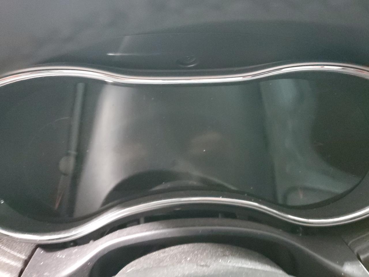 2018 Jeep Grand Cherokee - Image 9