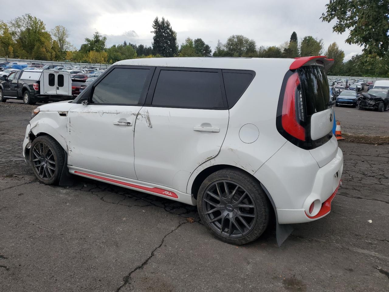 VIN KNDJP3A53E7073311 2014 KIA SOUL no.2