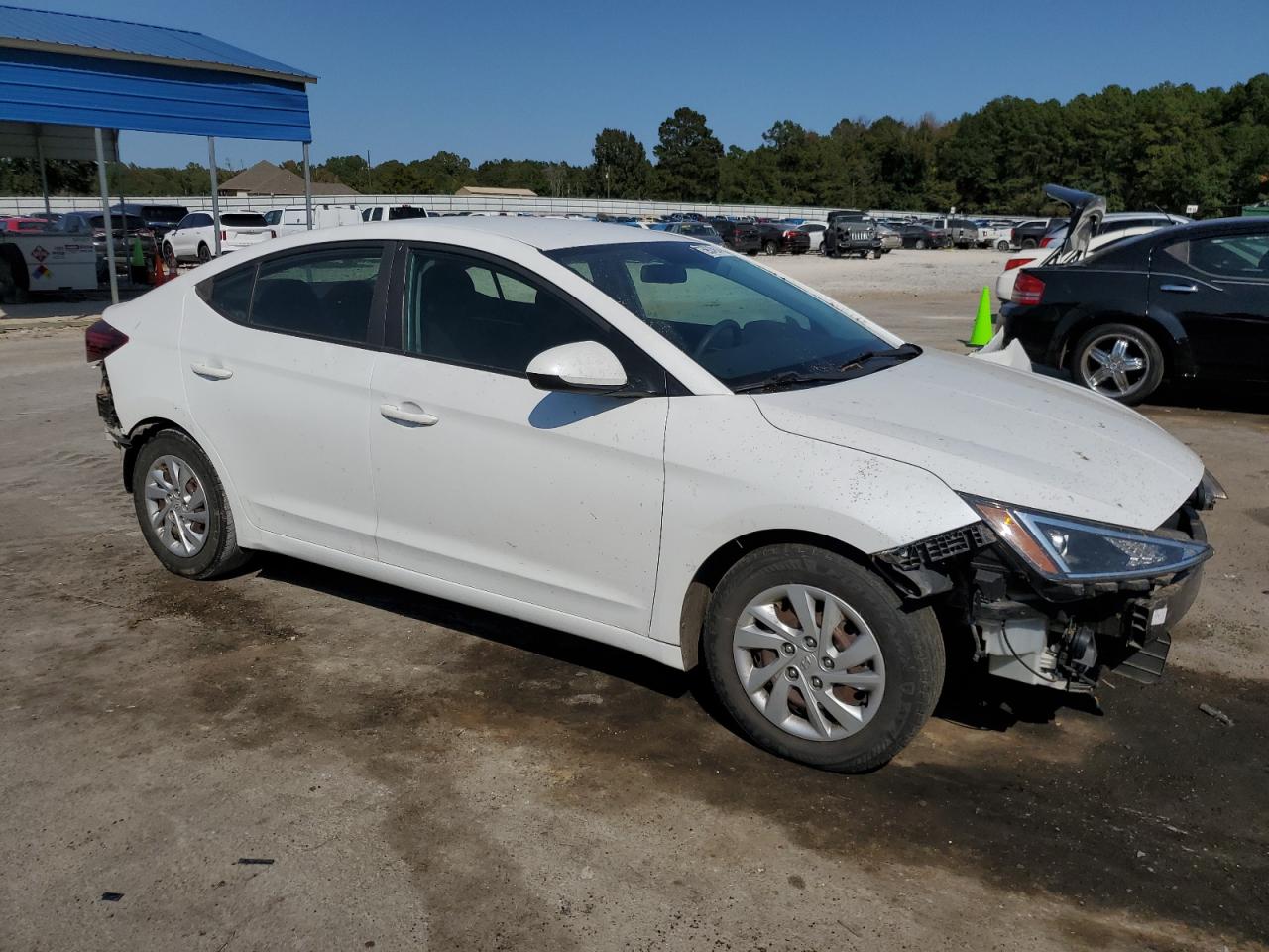 2019 Hyundai Elantra - Image 4