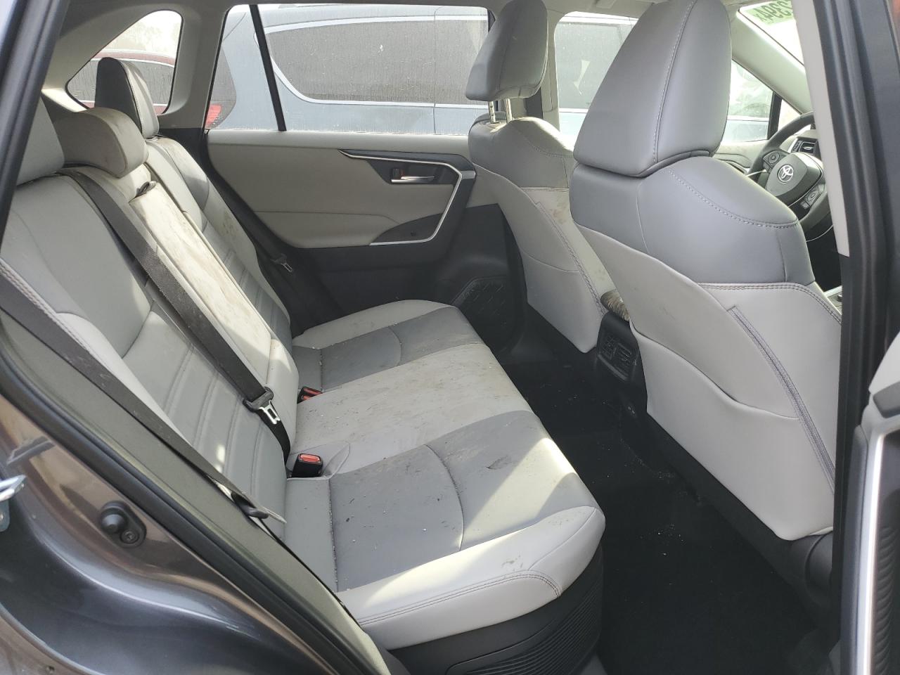 JTMB6RFV7RD123024 2024 Toyota Rav4 Xle Premium
