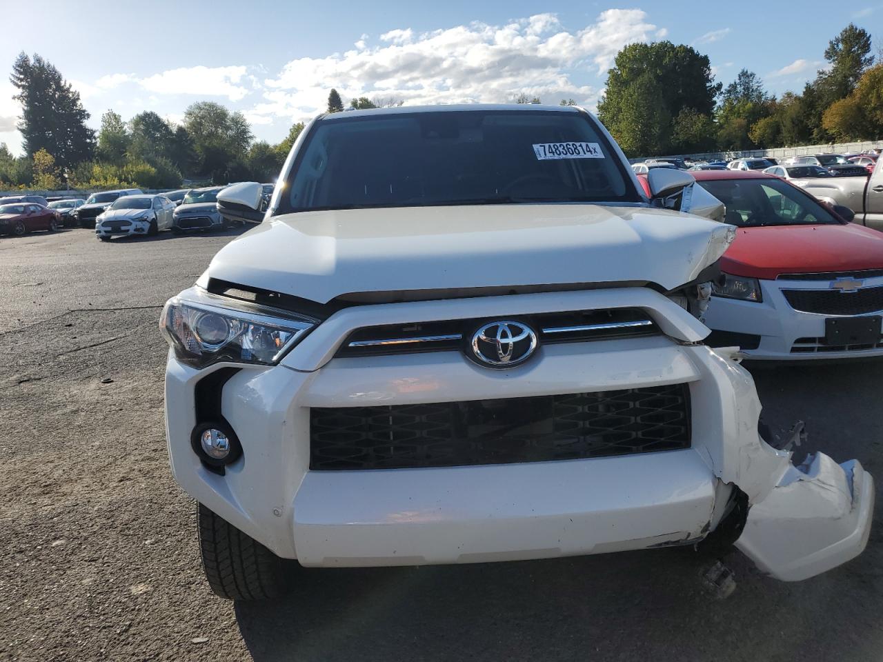 2020 Toyota 4Runner - Image 5