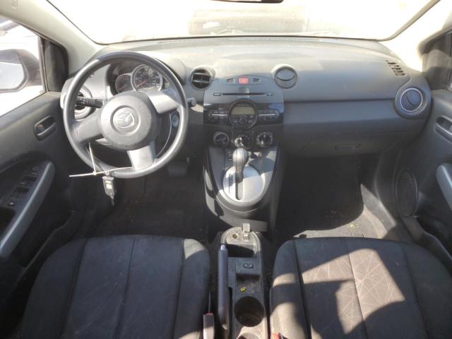 Hatchbacks MAZDA 2 2014 White