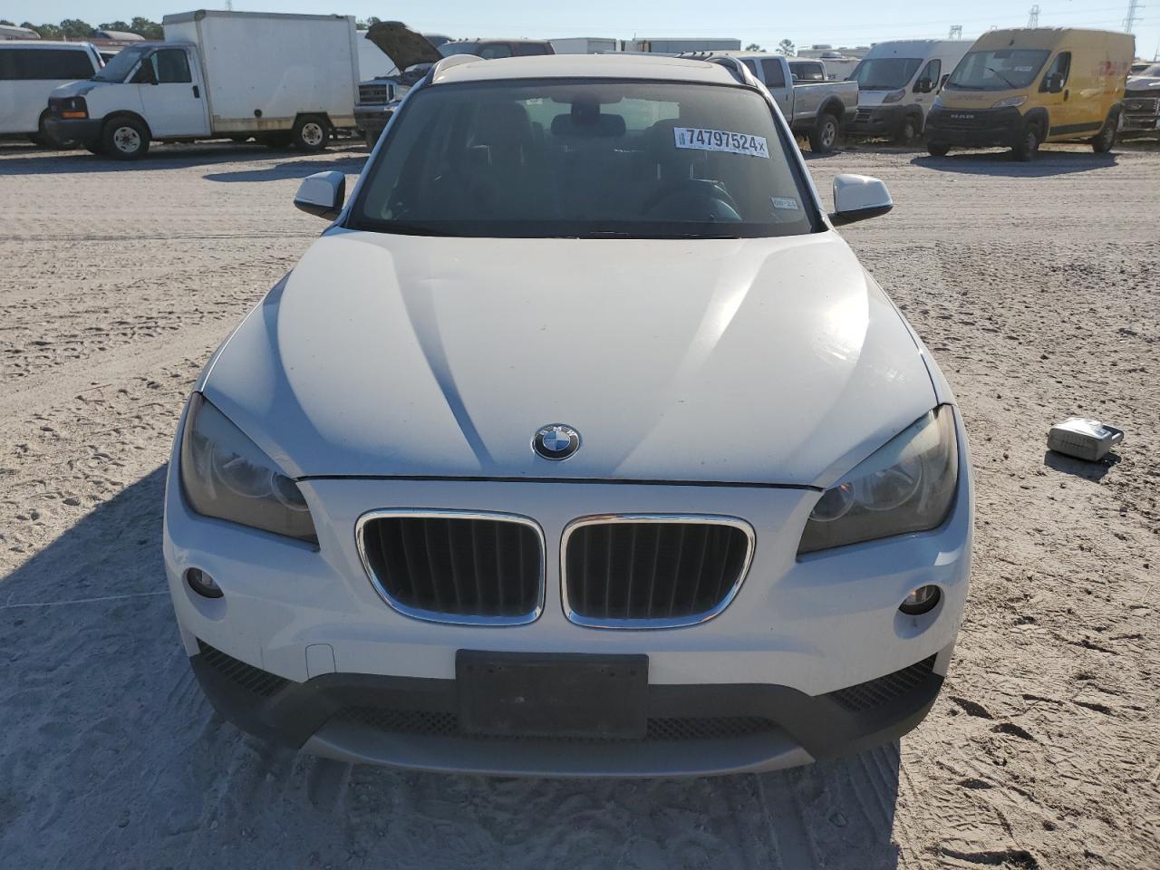 2014 BMW X1 - Image 5