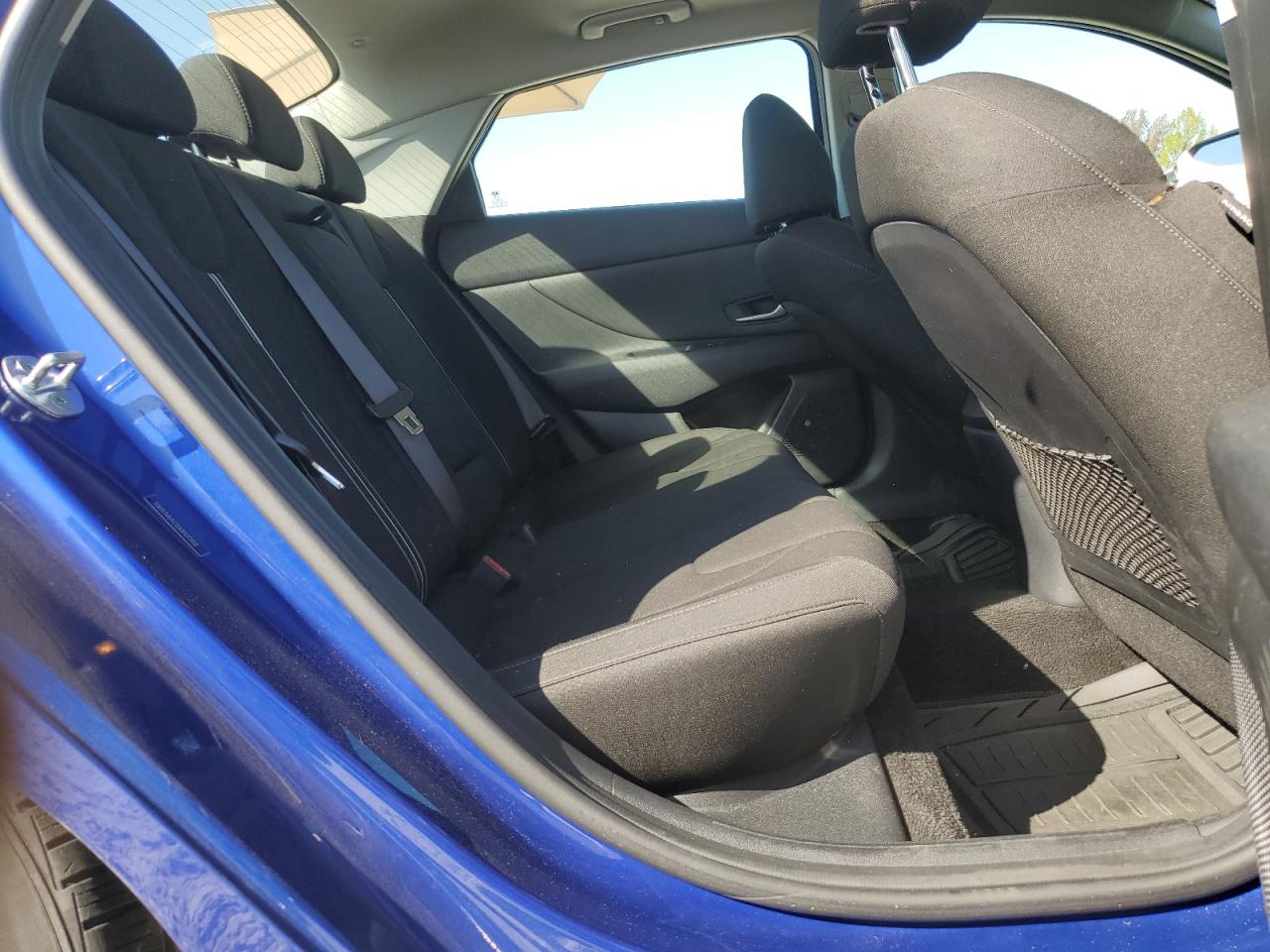 2021 Hyundai Elantra - Image 10