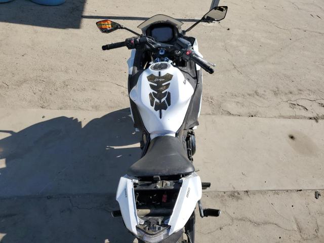  KAWASAKI EX650 M 2020 Білий