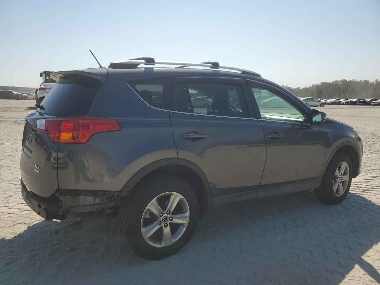 2015 Toyota RAV 4 - Image 3