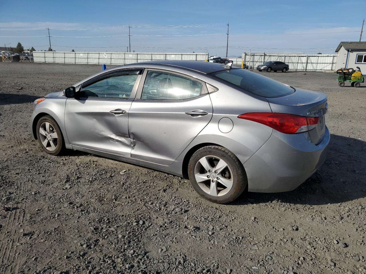 2011 Hyundai Elantra - Image 2