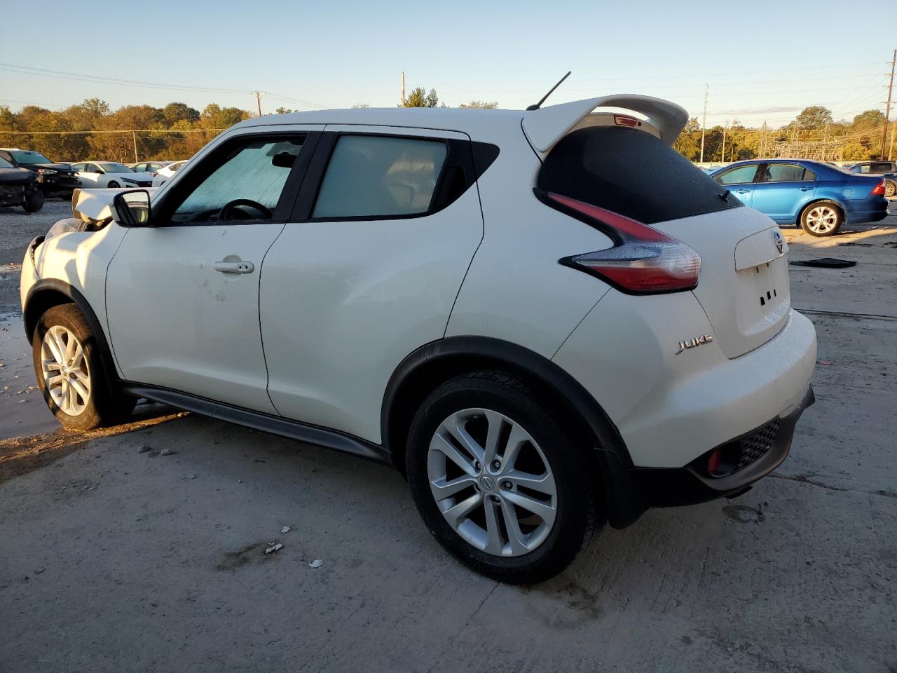 2017 Nissan Juke - Image 2