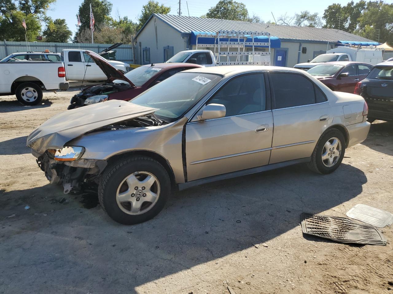 2001 Honda Accord Lx VIN: 1HGCG164X1A076847 Lot: 73748144