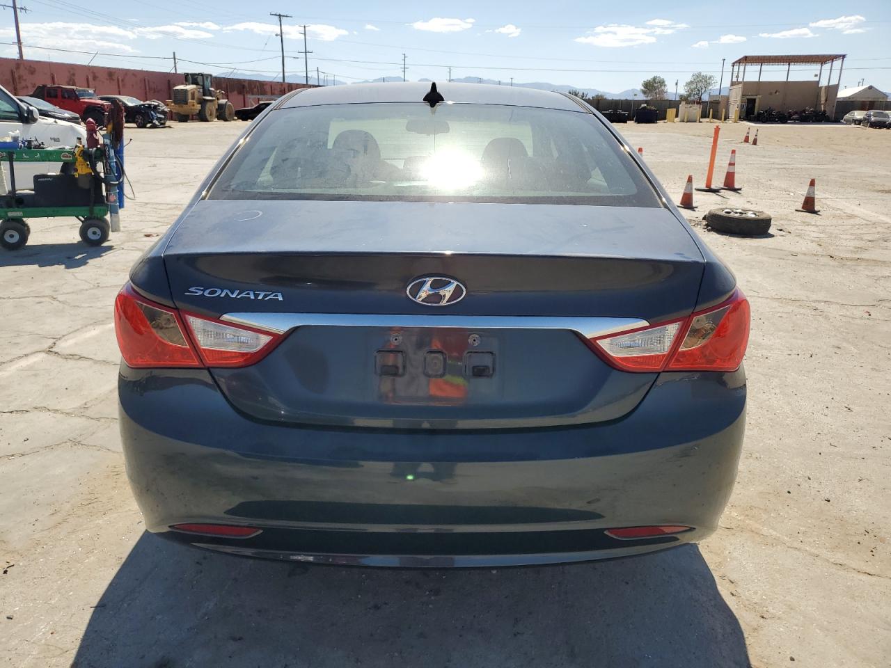 5NPEB4AC0CH335086 2012 Hyundai Sonata Gls