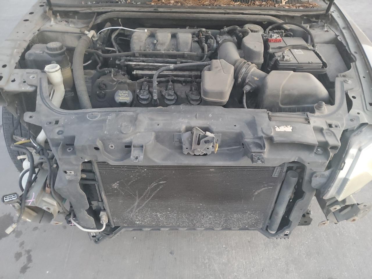 2013 Ford Taurus - Image 11