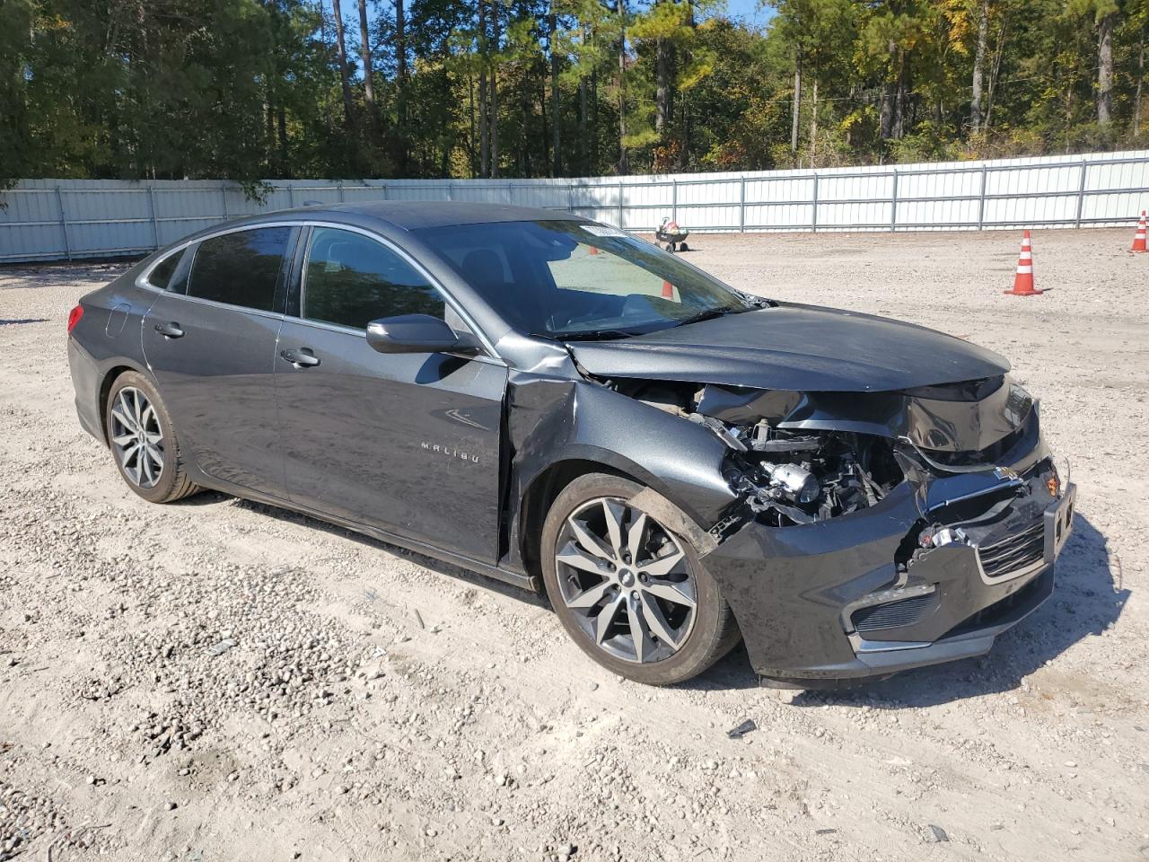 VIN 1G1ZF5SX6GF281301 2016 CHEVROLET MALIBU no.4