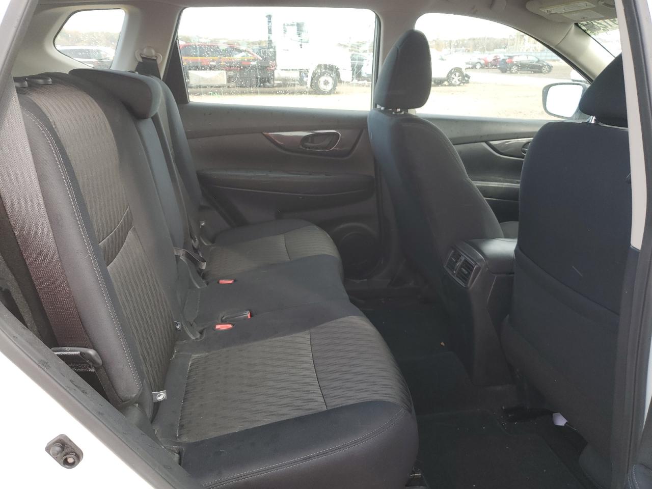 2020 Nissan Rogue - Image 11